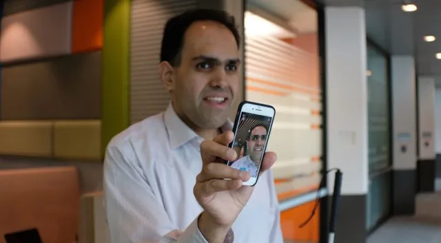 Microsoft ‘Seeing AI’ App Now Explores Photos With Touch, Hopefully Won’t Get Anyone Killed