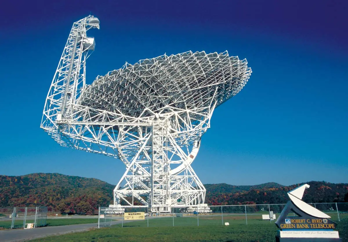 SETI Researchers Have Begun Scanning the Backgrounds of Images for Alien Signals