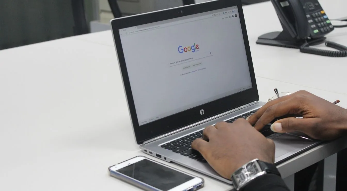 Google подати до $ 2.4B в ЄС після вирішення проти конкуренції