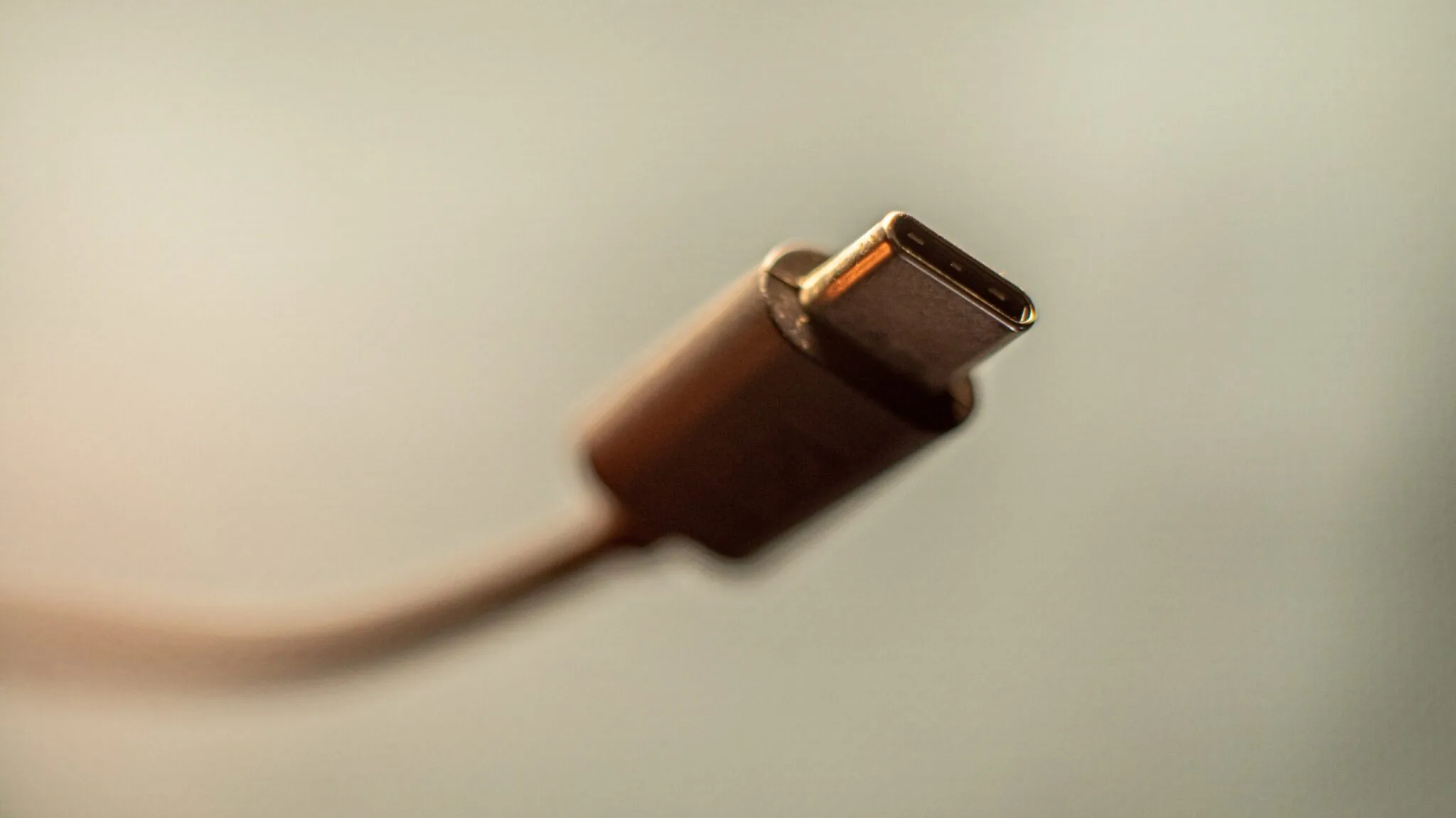 AirPods та iPhone 15, як очікується, матиме зарядку USB-C у 2023 році