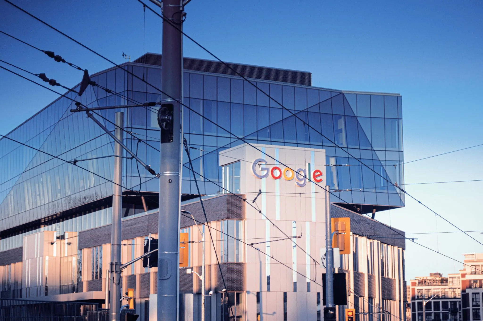 Google Contractors Accuse Recruiting Company of Systemic Wage Theft