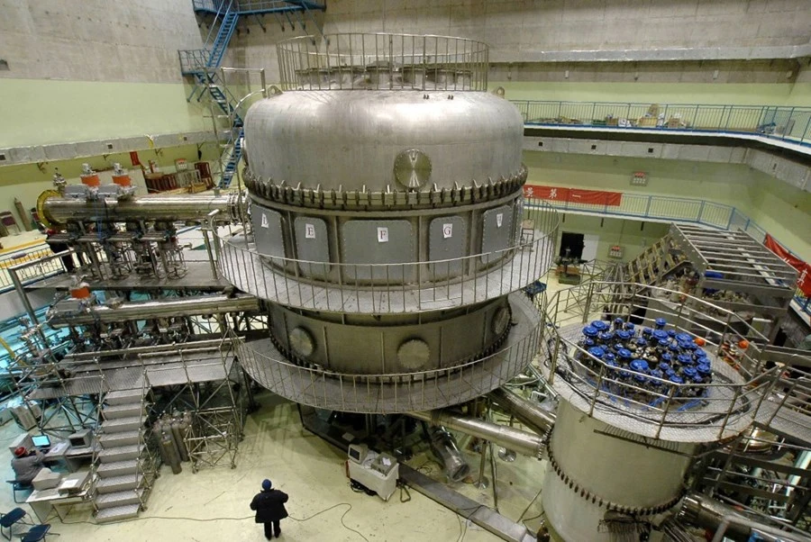 China’s Fusion Reactor Sets World Record by Running for 101 Seconds