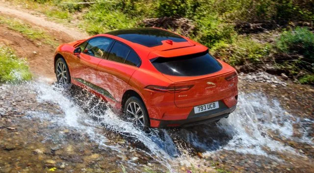 2019 Jaguar I-Pace Review: Tesla-Killer EV - лучший автомобиль 2018 года