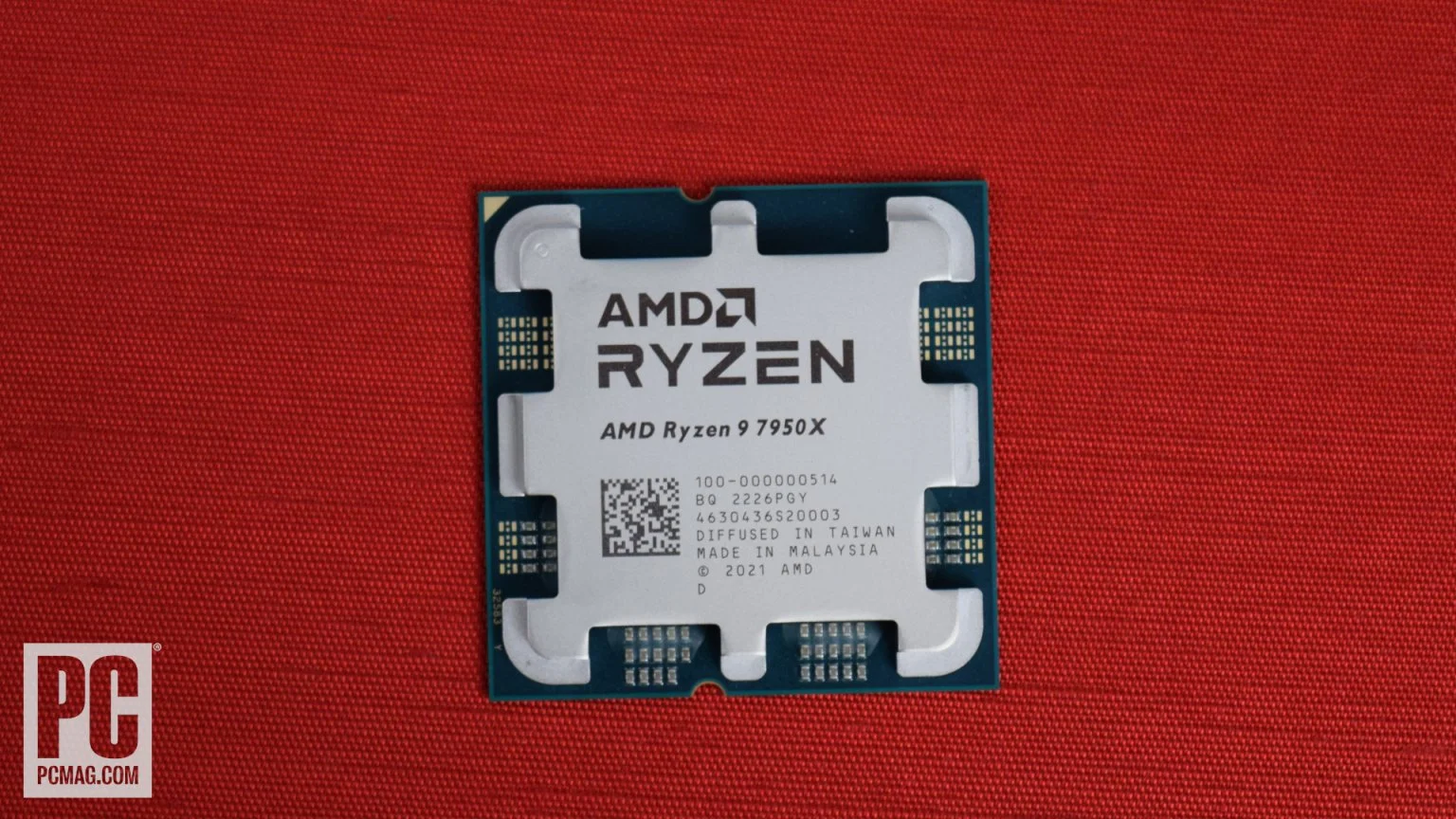 AMD Ryzen 9 7950X CPU: потужний, отримує трохи підсмаження