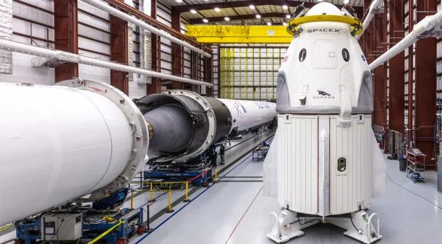 SpaceX Plans Crewed Dragon Test Flight for Next Month