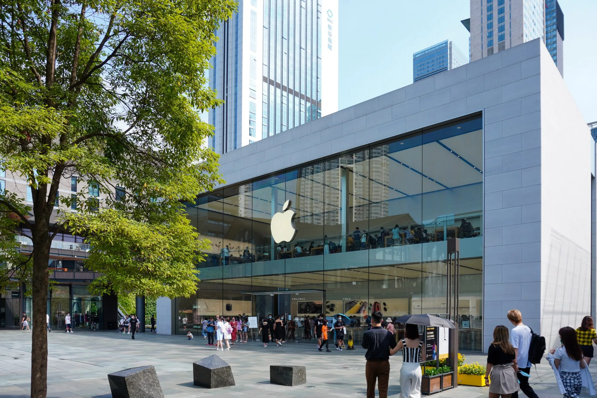 Apple, щоб дозволити сторонні магазини додатків на iOS