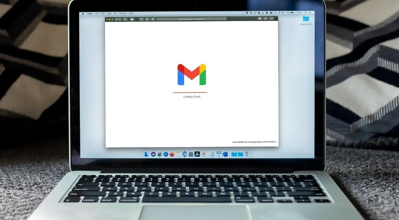 Google Will Soon Let You Place Calls Via Gmail