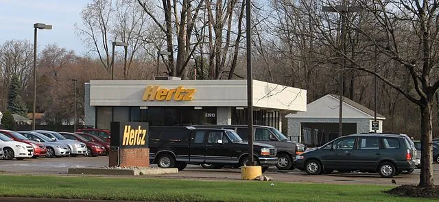 Hertz раскрывает, сколько людей это обвиняет воровство автомобилей каждый год