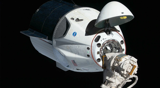 NASA, SpaceX to Study Possible Hubble Telescope Servicing Mission
