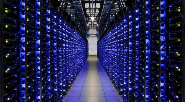Google’s Chinese Search Engine Reportedly Links Results to Phone Numbers