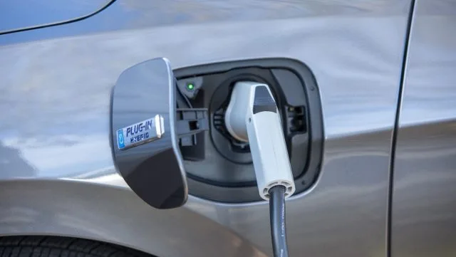 Google Maps Can Filter EV-Charger Search Results by Plug Type