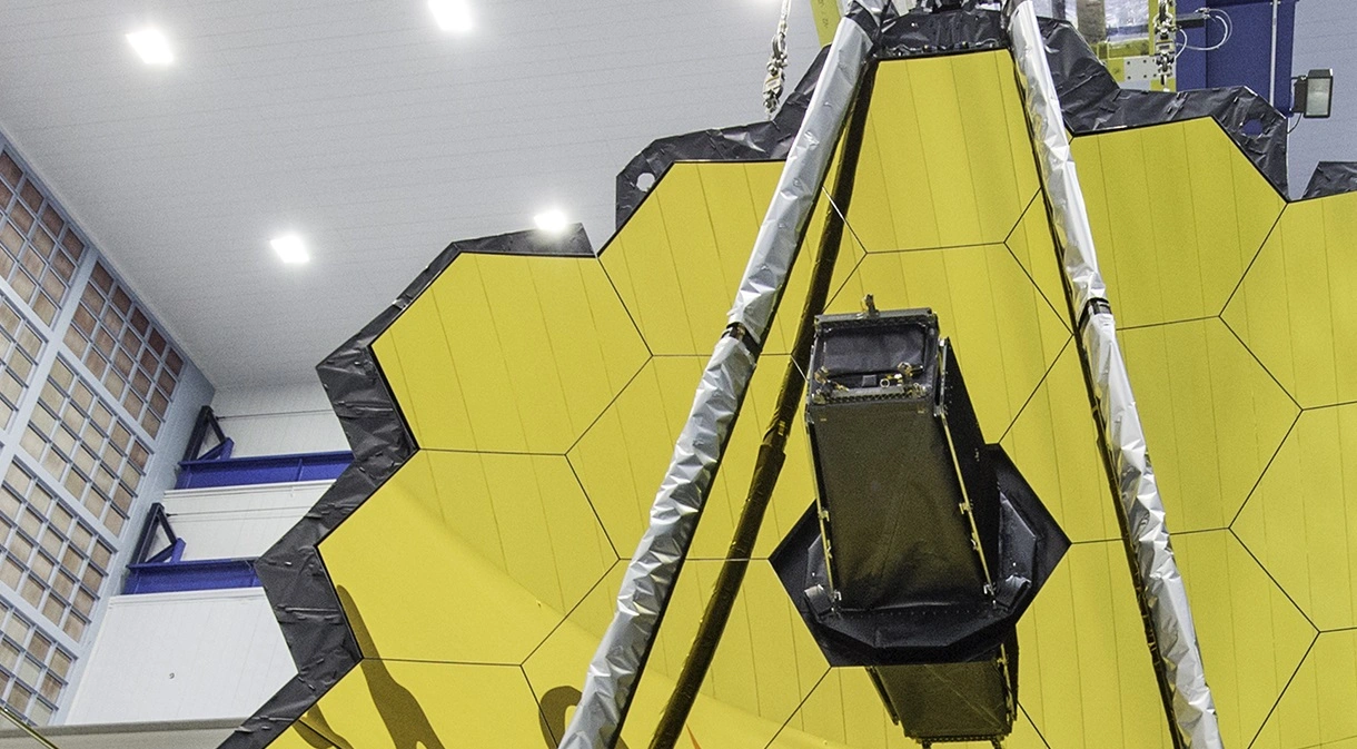 NASA завершает James Webb Space Teleccope выравнивание, прибор, выполняющий выше ожидания