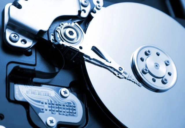 Західні цифрові плани Перші 16ТБ MAMR HDD в 2019 році