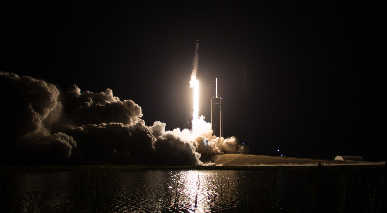 This Week in Space: Pet Rocks, Russia Squeaks, and Cargo Dragon’s Fuel Line Leaks