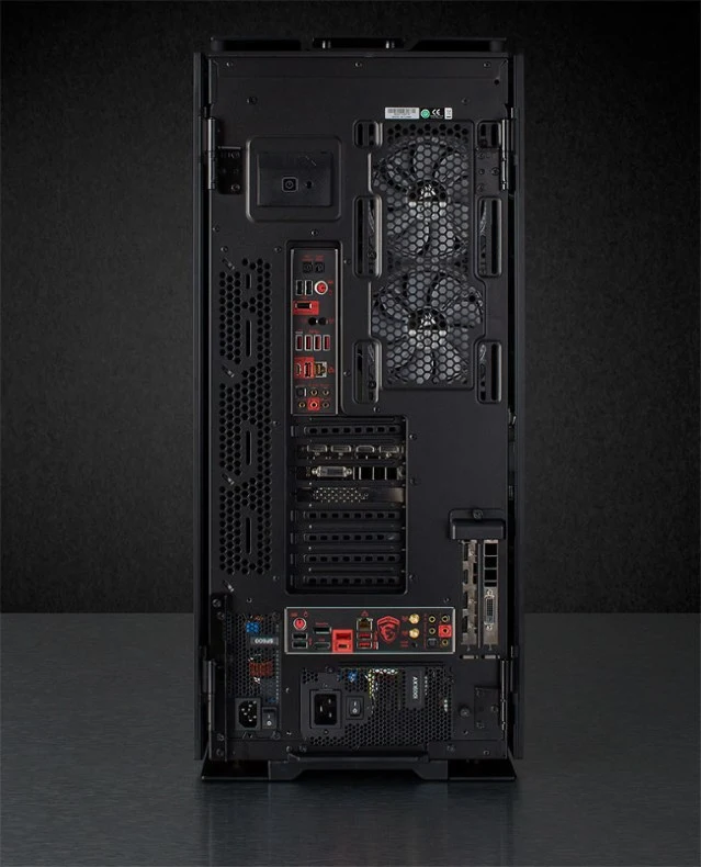 Корзина New 1000D Chassis має 2 комп'ютера в одному корпусі