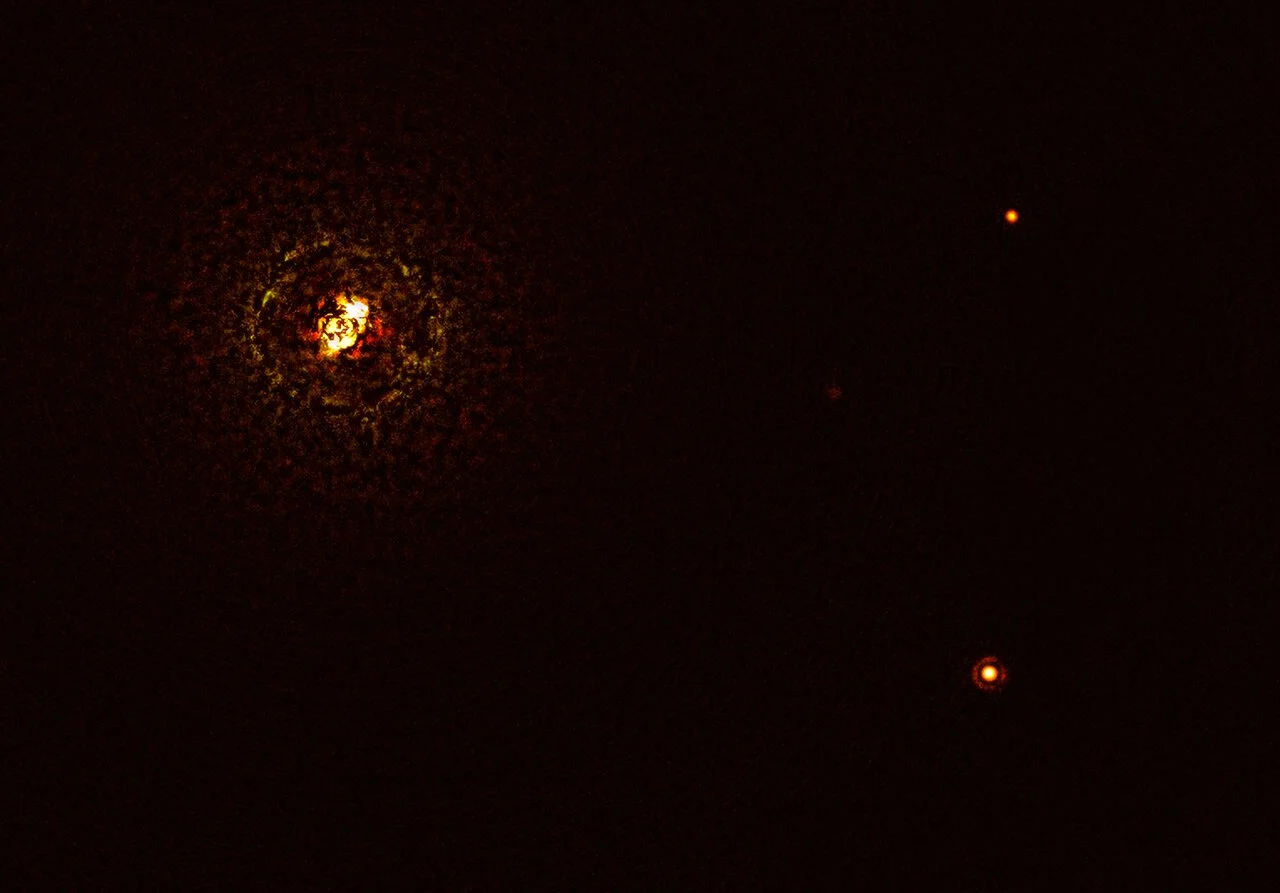 Astronomers Discover Enormous Exoplanet Where it Shouldn’t Exist