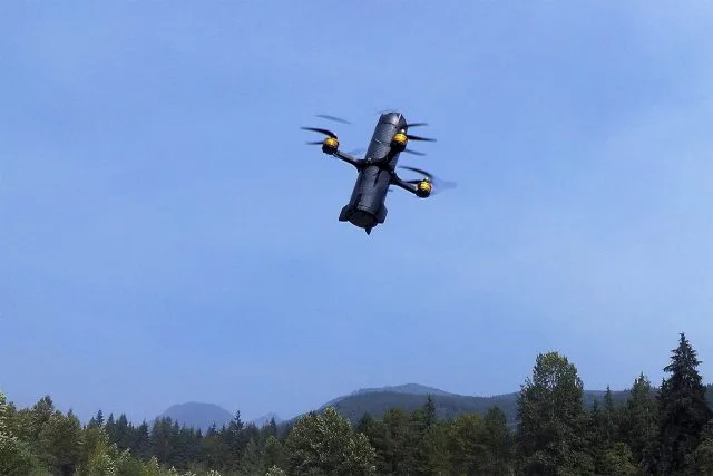 DroneBullet побудований для пошуку та знищення інших дронів