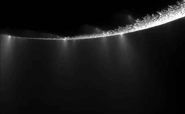 Geyers erupting from Enceladus. Credit: NASA