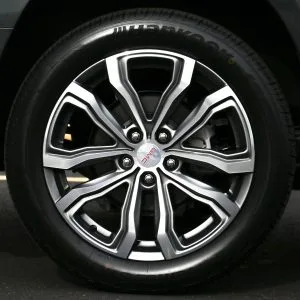 50-series rims on GMC Terrain Denali look good, work best away from pothole country.