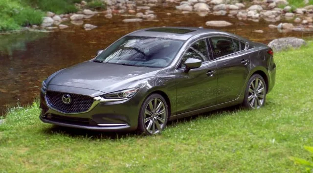 2018 Mazda6 Обзор: отличный исполнитель, хорошая техника, кокпит класса люкс