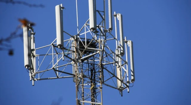 Your Cell Carrier Is Selling Your Location Data