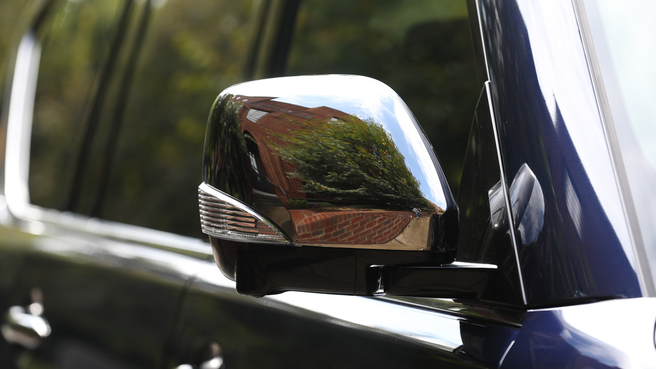 Four exterior cameras provide a surround view of the area around the Armada. Nobody does surround view better or offers it on more vehicles than Nissan.