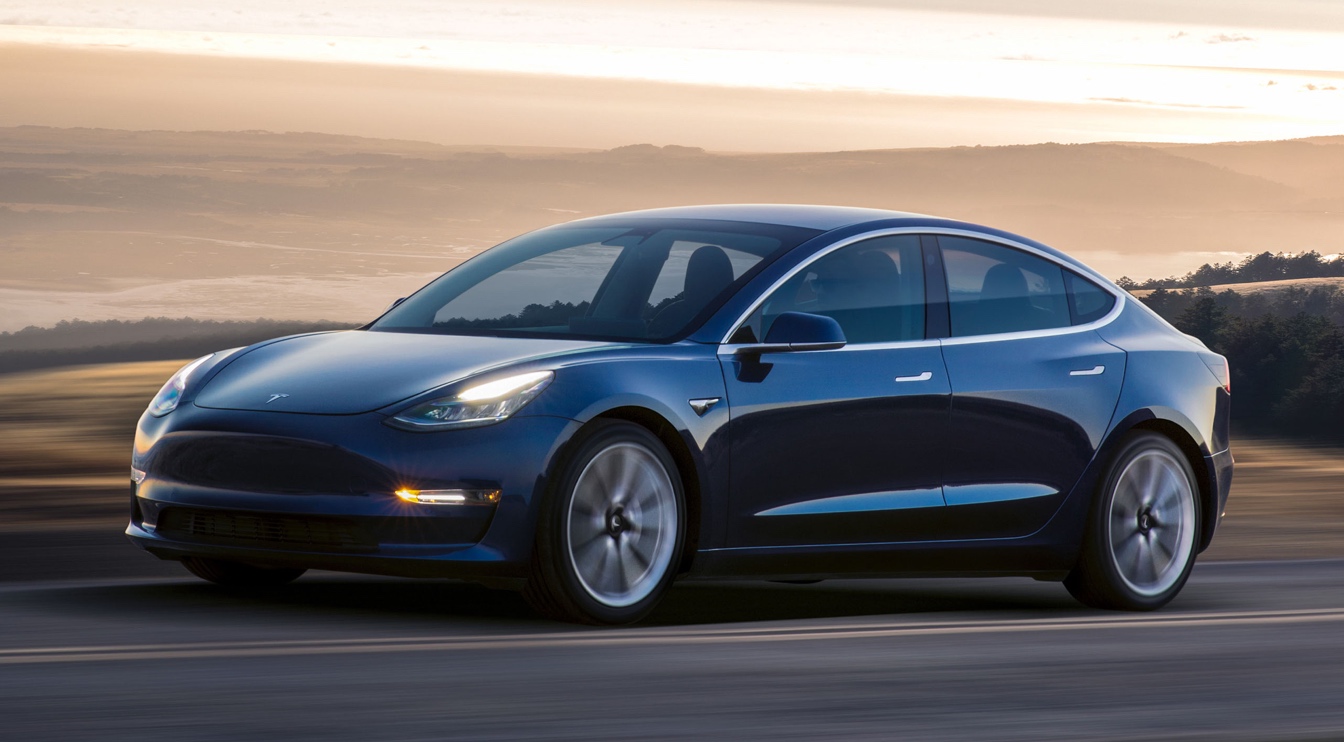 Двойное моторное производство Tesla Model 3 должно начаться этим летом