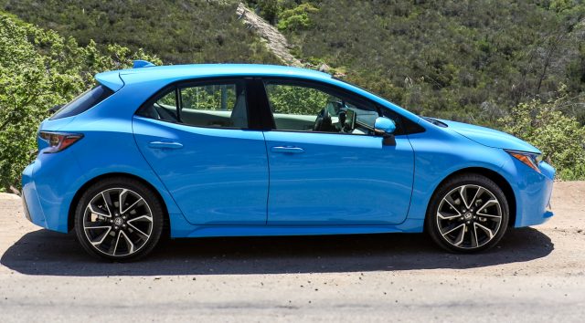 2019 Toyota Corolla Hatchback Обзор: больше технологий, больше Vroom, Less Room