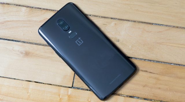 OnePlus 6 добре, але він не вбиває будь-які флагманські телефони Android