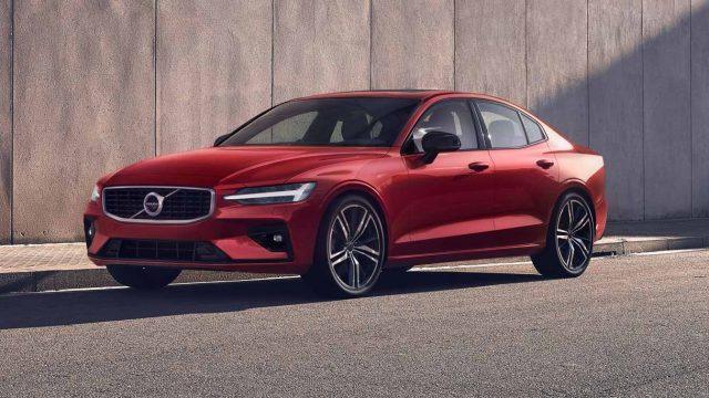 Volvo S60 поставляє цю осені. Тут показаний Volvo S60 R-дизайн, середній рівень обробки.