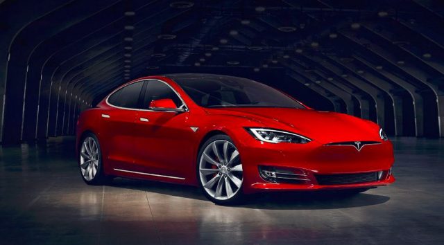 Tesla Hits 200 000 продаж: начало отсчета для более низких налоговых кредитов, затем нет