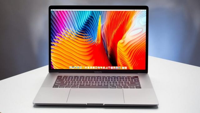 Apple выпустила исправление ошибок для дросселирования процессора в новых MacBook Pros