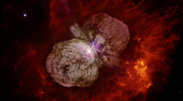 Астрономы могут наконец узнать, почему Eta Carinae прервали 170 лет назад