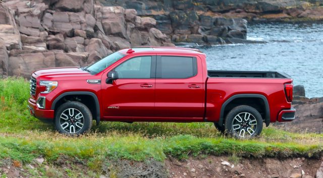 2019 GMC Sierra Review: інноваційний автомобільний задні колодки, відмінний дисплей з головою