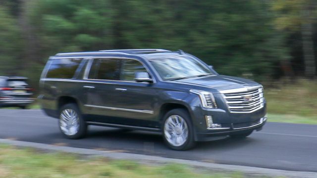 GM зупиняє Pricey 'Книга Cadillac' Автомобіль-Swap Підписка План