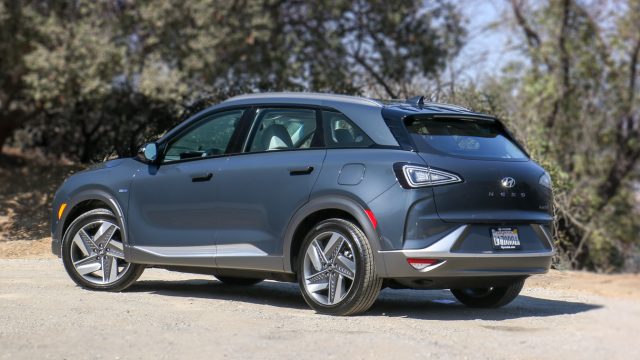 2019 Hyundai Nexo Review: 380 Miles (on Hydrogen). Can Your EV Go That Far?