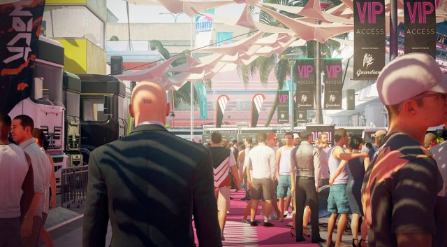 Hitman 2 поворачивает головы, защелки