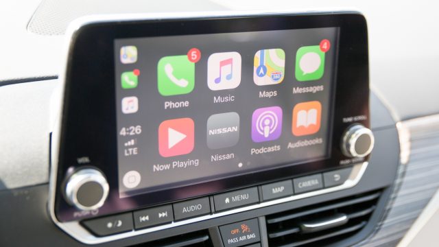 Apple CarPlay on the Nissan Altima: Buyers want the simplest interface, not the simplest automaker interface.