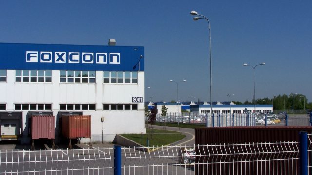 Foxconn визнає, що не буде будувати ТБ-завод у штаті Вісконсін Незважаючи на інвестиції в розмірі $ 4B