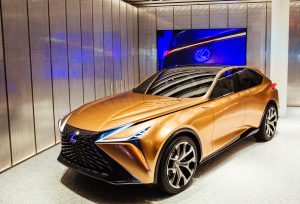 Прототип Lexus LF1 на Intersect Lexus в минулому місяці.