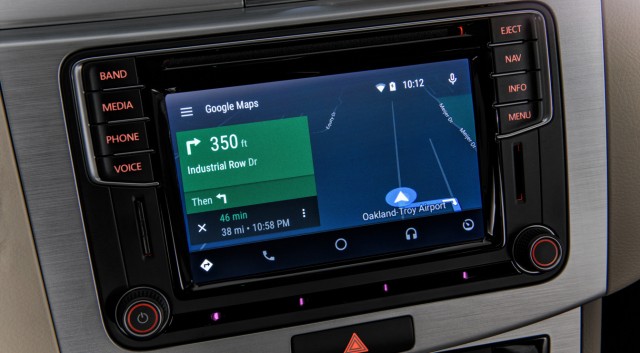 Toyota, наконец, пещеры, добавляет Android Auto для выбора транспортных средств