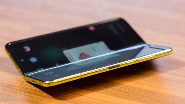 Samsung откладывает запуск Galaxy Fold для устранения неисправностей