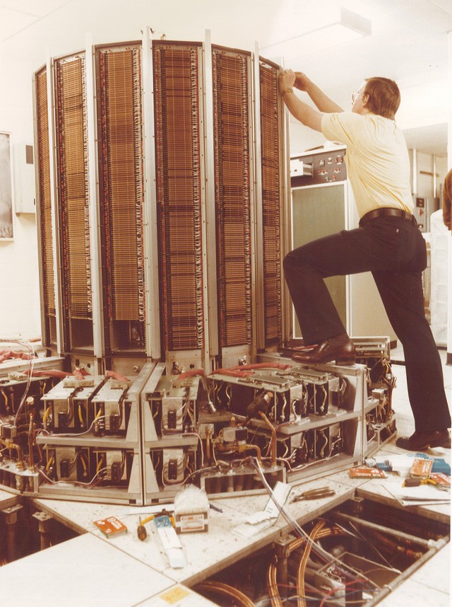 Cray 1 at NERSC (National Energy Research Scientific Computing Center) being fixed/disassembled in 1978. The top half is circuitry – the bottom half is cooling and electrics.