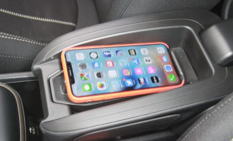 Behind the tech curve: Mini offers inductive charging as an option ... but big phones such as the iPhone XS Max won&#039;t fit. What if you take off the protective case? Still won&#039;t fit. 