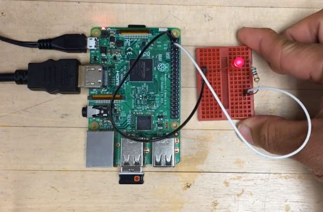 Огляд класу Udemy: Raspberry Pi Bootcamp