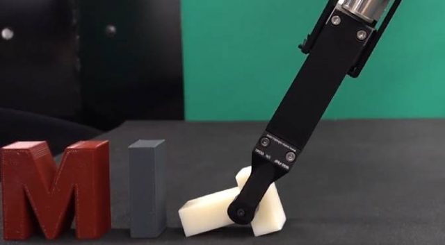 MIT Helps Robots Adjust Grip With New Algorithms