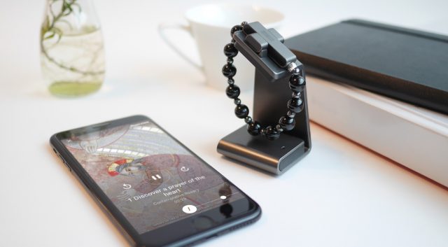 Wearables for Christ: Vatican Launches New ‘Click to Pray eRosar