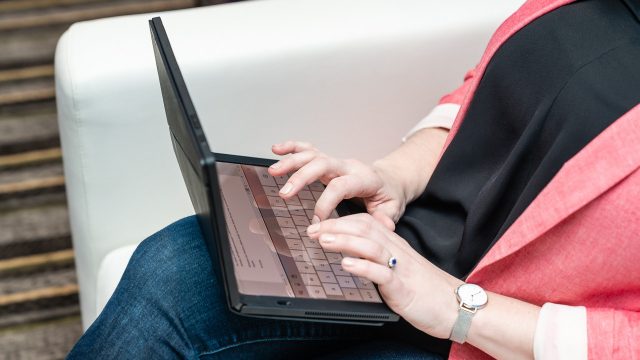 Lenovo, ThinkPad X1 Fold является первой Складной Windows Tablet