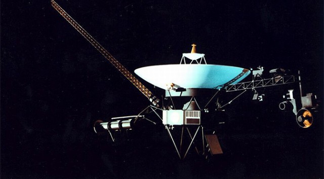 NASA Рабочая исправить Voyager 2 От 11,5 миллиарда миль