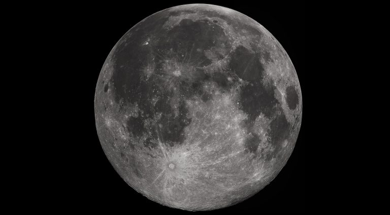 Ученые подтверждают наличие воды на Луне